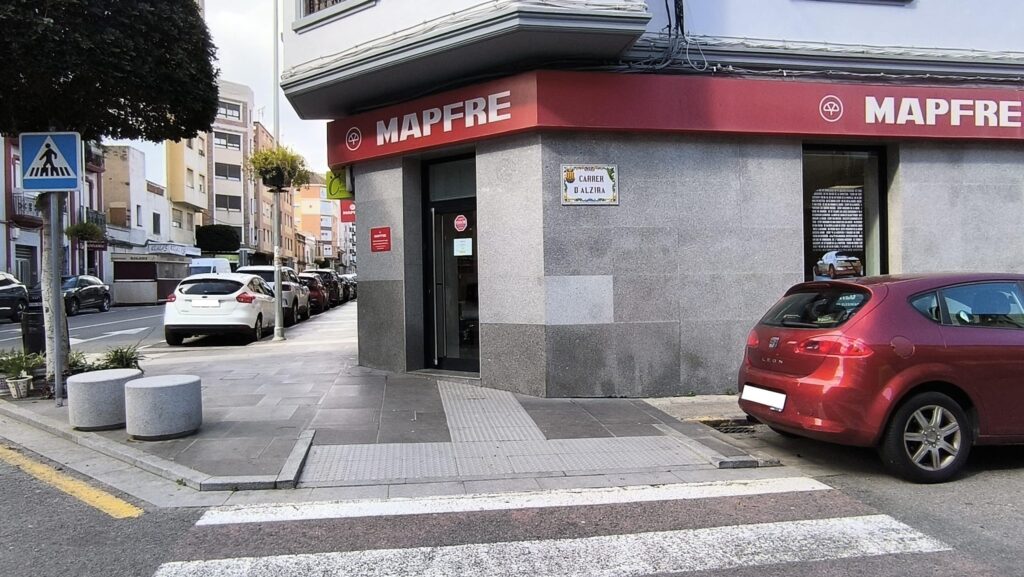 L5079-oficina-seguros-onda-castellon-exterior-2-scaled
